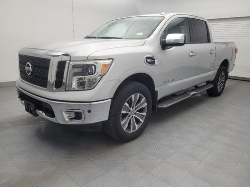 2017 Nissan Titan SL
