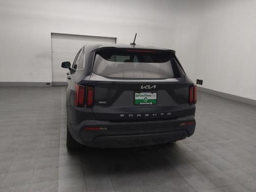 2022 Kia Sorento LX