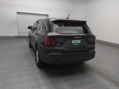 2022 Kia Sorento LX