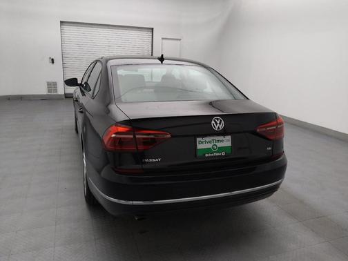 2019 Volkswagen Passat 2.0T Wolfsburg Edition
