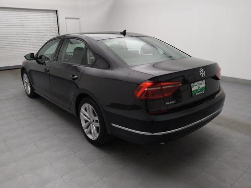 2019 Volkswagen Passat 2.0T Wolfsburg Edition