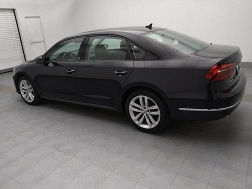 2019 Volkswagen Passat 2.0T Wolfsburg Edition