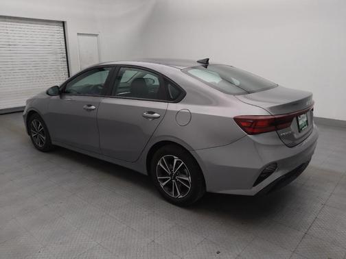 Gray 2024 Kia Forte LXS