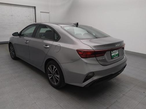 Gray 2024 Kia Forte LXS