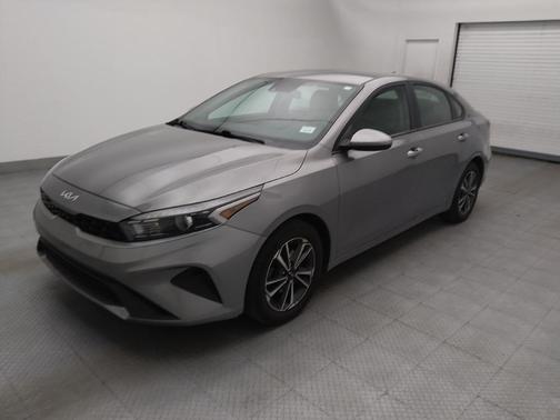 Gray 2024 Kia Forte LXS