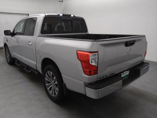 2017 Nissan Titan SV