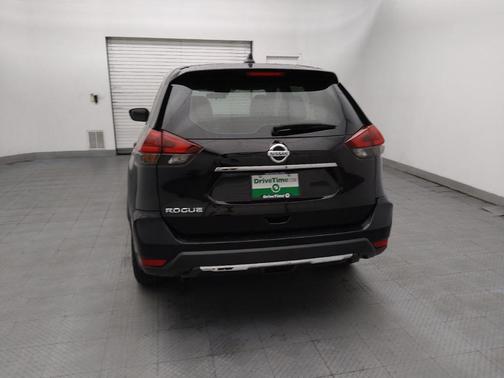 Magnetic Black Pearl 2020 Nissan Rogue S