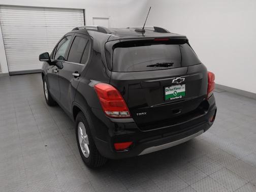 Mosaic Black Metallic 2020 Chevrolet Trax LT