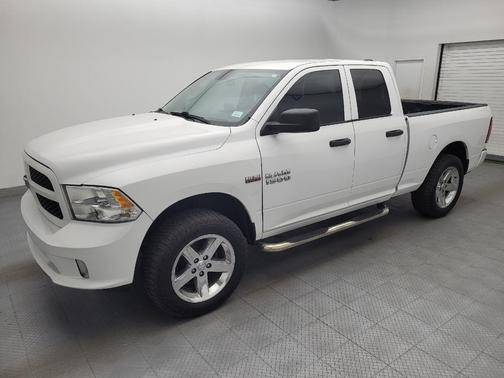 Bright White Clearcoat 2018 RAM 1500 Express