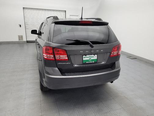 Granite Pearlcoat 2018 Dodge Journey SE