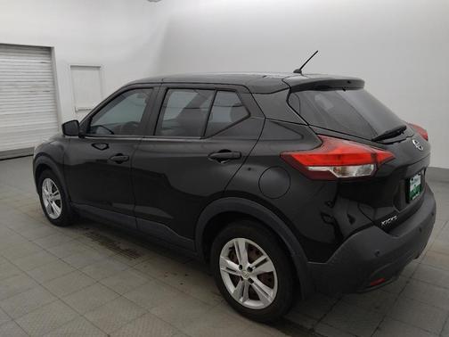 Super Black 2020 Nissan Kicks S