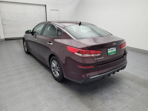 Sangria 2019 Kia Optima LX
