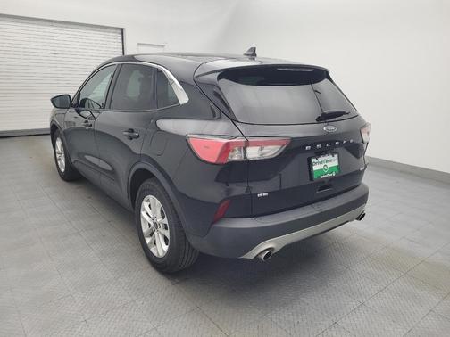 Agate Black Metallic 2020 Ford Escape SE