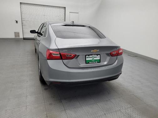 Gray 2023 Chevrolet Malibu FWD 1LT