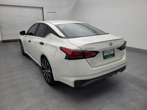 White 2020 Nissan Altima SR FWD