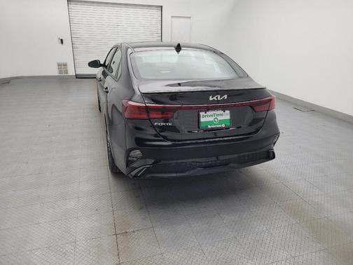 Aurora Black 2024 Kia Forte GT-Line