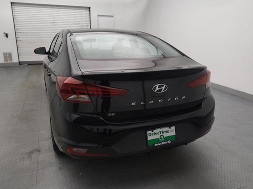 2020 Hyundai ELANTRA SE
