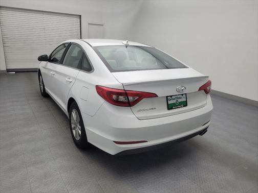2017 Hyundai SONATA SE