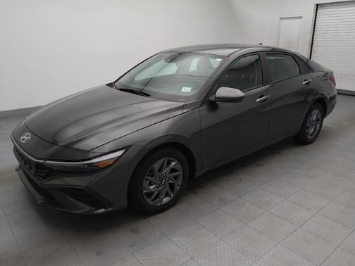Amazon Gray 2024 Hyundai ELANTRA SEL