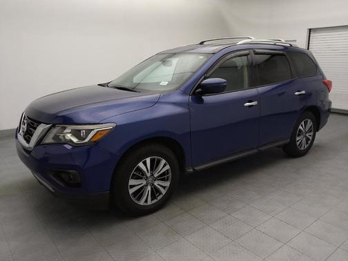2020 Nissan Pathfinder SV