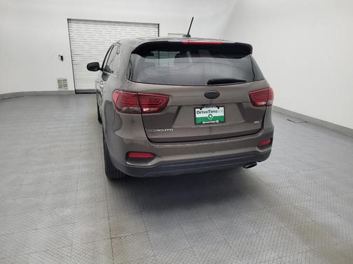Dragon Brown 2019 Kia Sorento LX