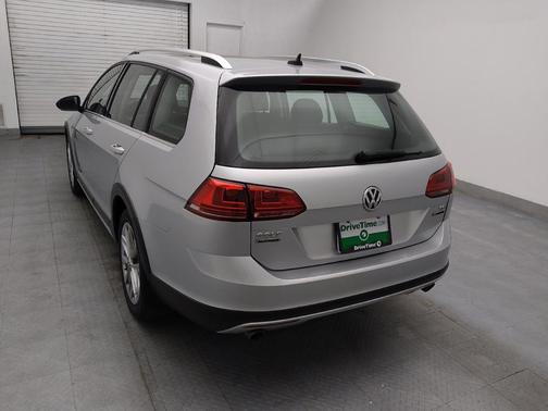 2017 Volkswagen Golf Alltrack TSI SE