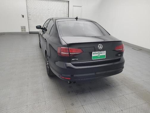 Black Uni 2016 Volkswagen Jetta 1.8T Sport