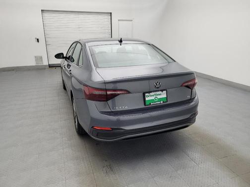 Platinum Gray Metallic 2024 Volkswagen Jetta 1.5T SE