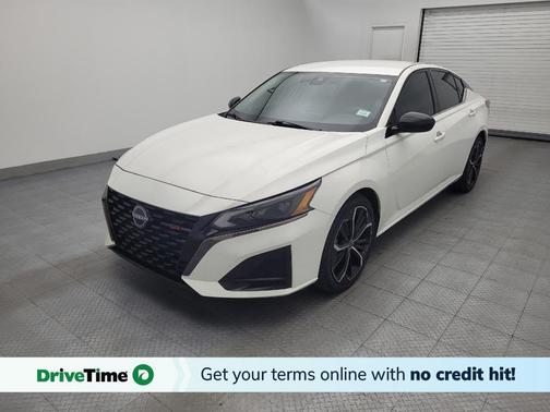 Glacier White 2023 Nissan Altima SR FWD