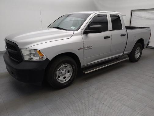 Bright Silver Metallic Clearcoat 2018 RAM 1500 Tradesman