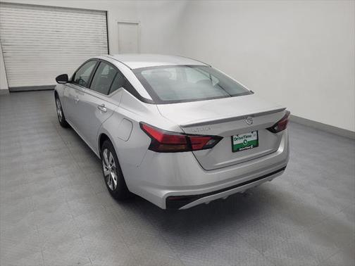 2022 Nissan Altima S FWD
