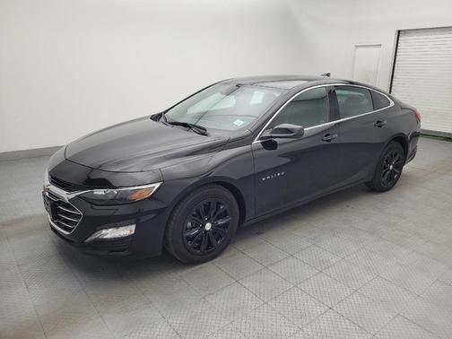 Mosaic Black Metallic 2024 Chevrolet Malibu FWD 1LT