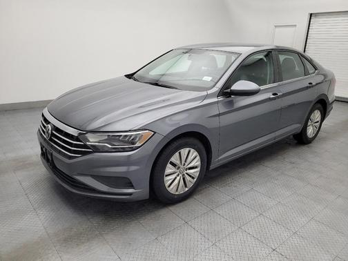 Platinum Gray Metallic 2019 Volkswagen Jetta 1.4T S
