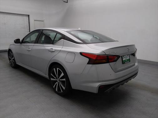 2022 Nissan Altima SR FWD
