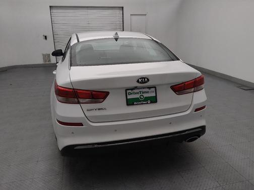 Snow White Pearl 2019 Kia Optima LX