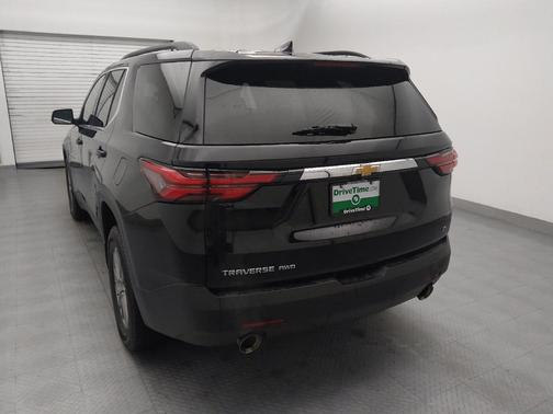 Mosaic Black Metallic 2022 Chevrolet Traverse LT Cloth