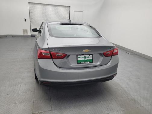 Sterling Gray Metallic 2023 Chevrolet Malibu FWD 1LT