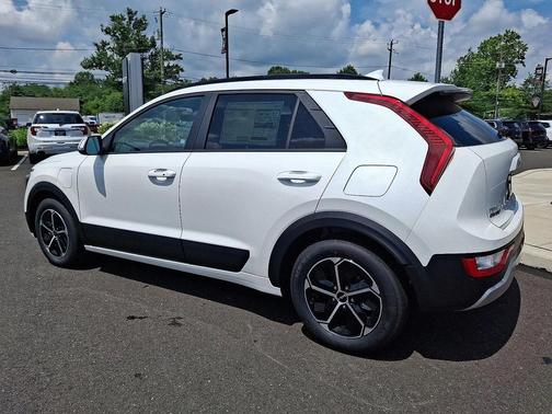 2025 Kia Niro Plug-In Hybrid EX