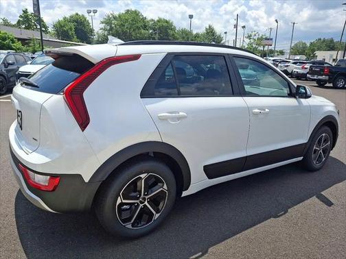 2025 Kia Niro Plug-In Hybrid EX