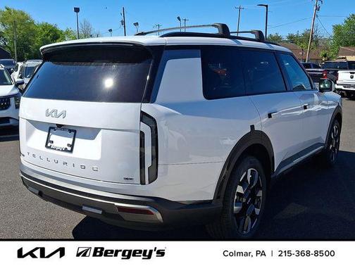Glacial White Pearl 2027 Kia Telluride S