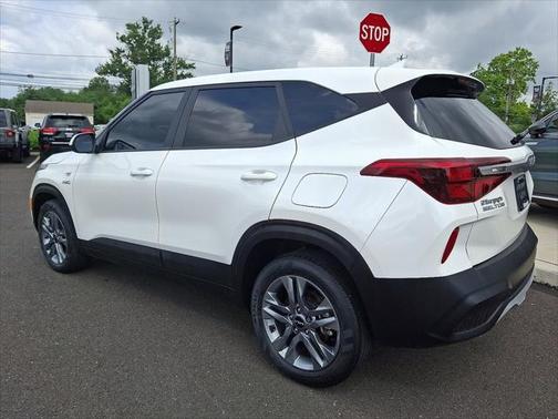 2023 Kia Seltos LX