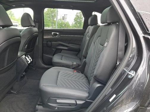 2025 Kia Sorento SX