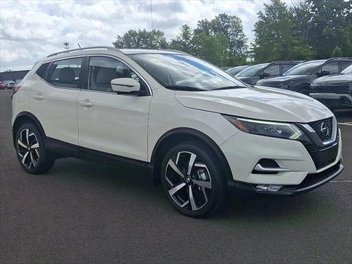2022 Nissan Rogue Sport SL