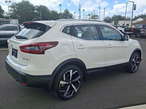 2022 Nissan Rogue Sport SL