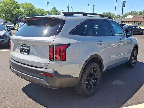 2023 Kia Sorento S