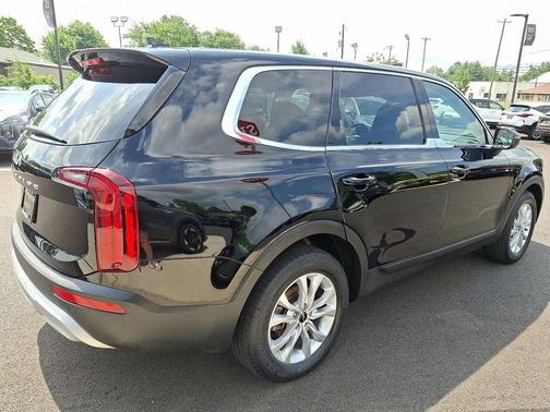 2022 Kia Telluride LX