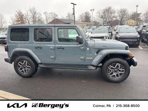 2024 Jeep Wrangler 4-Door Sahara 4x4