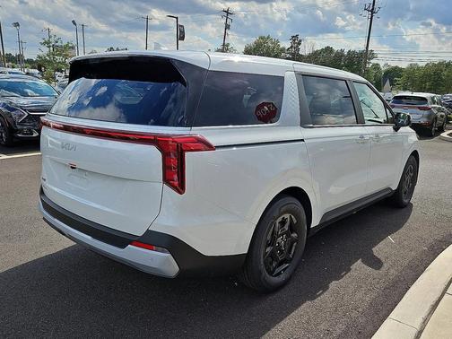 2026 Kia Carnival LX