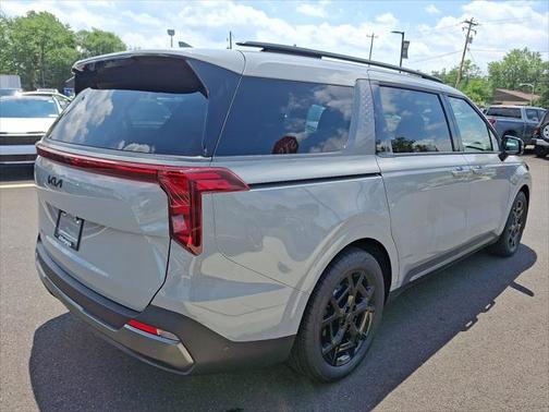 2026 Kia Carnival SX
