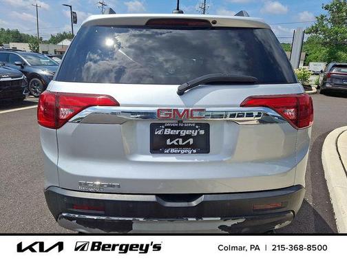 2017 GMC Acadia SLT-1